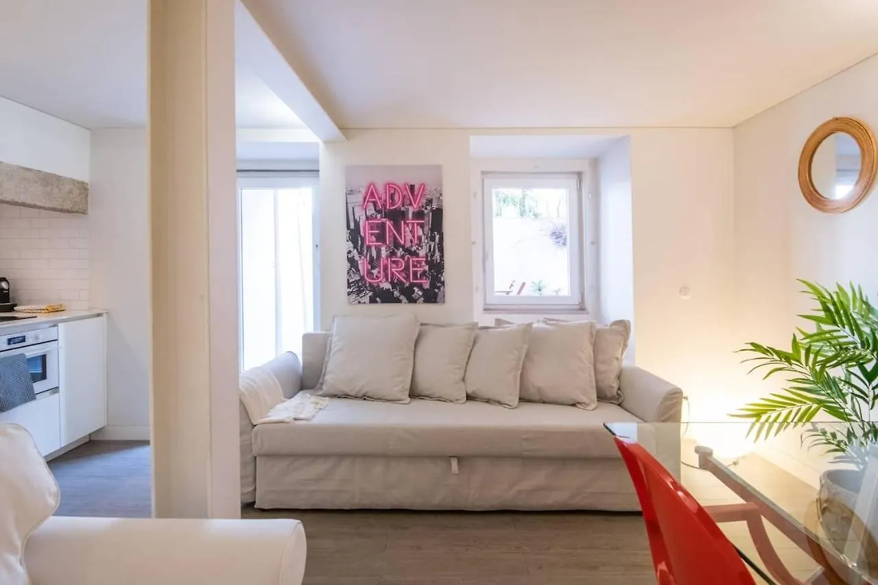 Sunny & Lovely Apartment W/ Patio By Lovelystay Lisboa