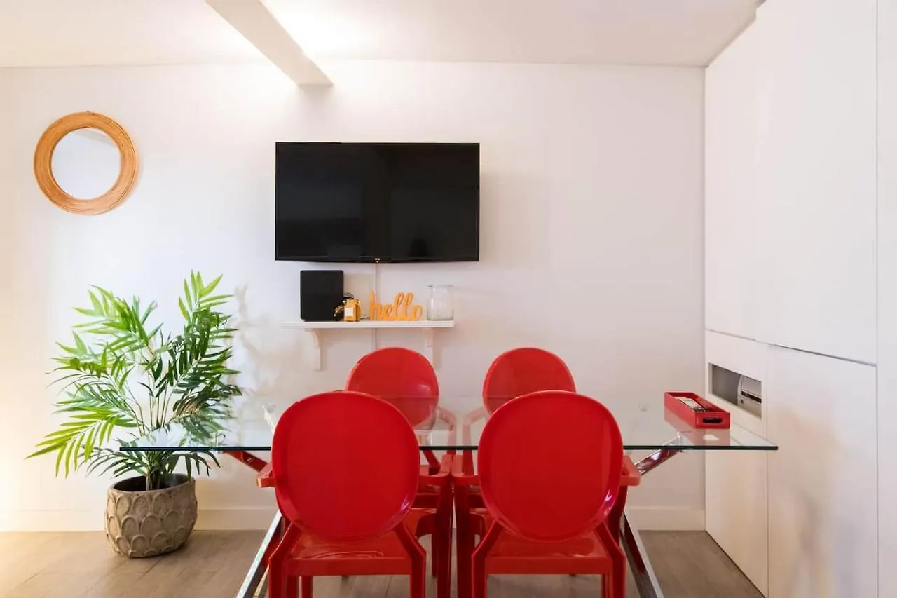 Sunny & Lovely Apartment W/ Patio By Lovelystay Lisboa