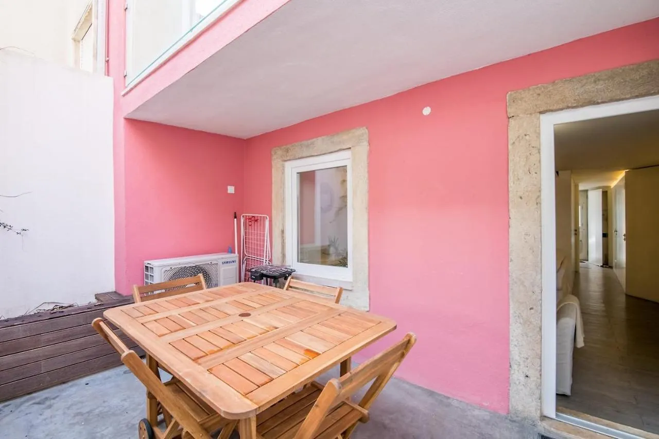 Sunny & Lovely Apartment W/ Patio By Lovelystay Lisboa Portugal